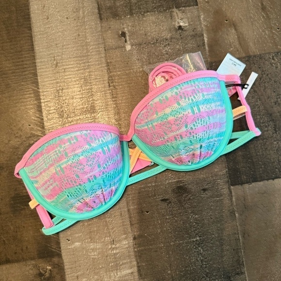 NWOT Shade & Shore Push-up Bikini Top - Picture 9 of 9